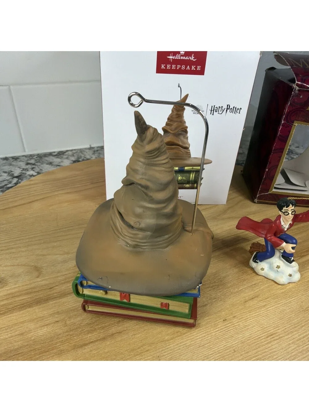 Harry Potter Christmas Playing Quidditch / Sorting Hat